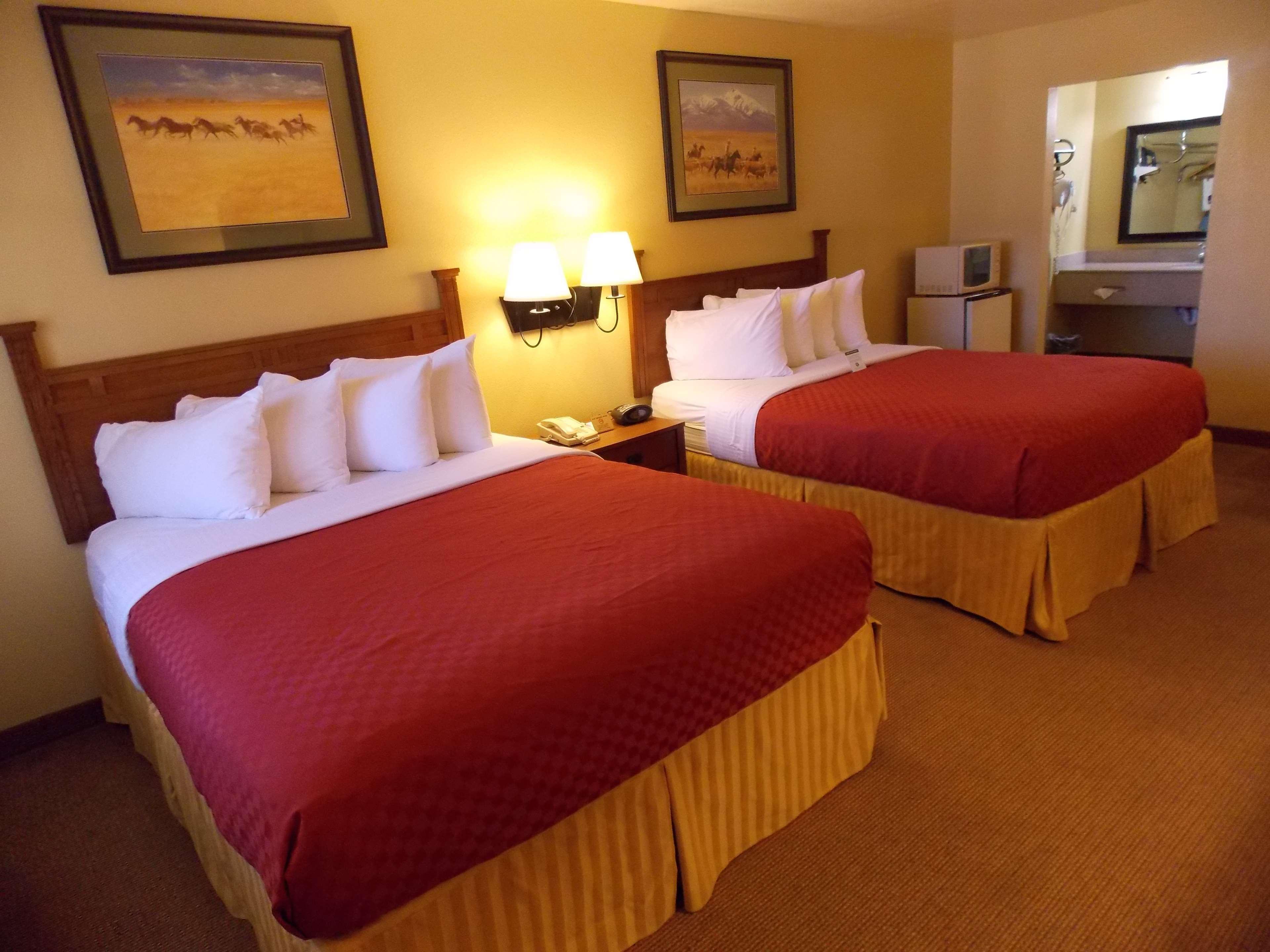 Best Western Executive Inn Hallettsville Buitenkant foto