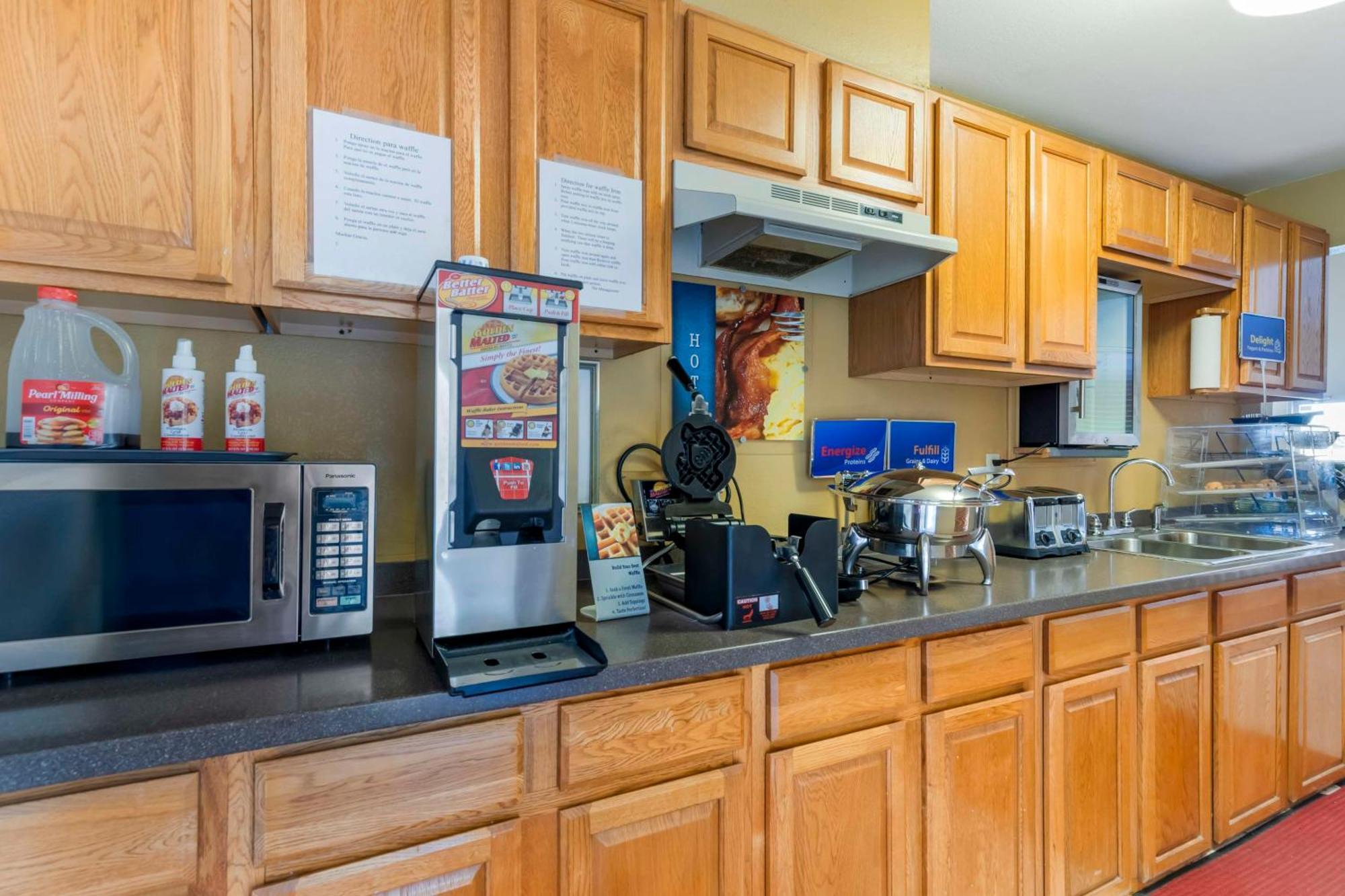 Best Western Executive Inn Hallettsville Buitenkant foto